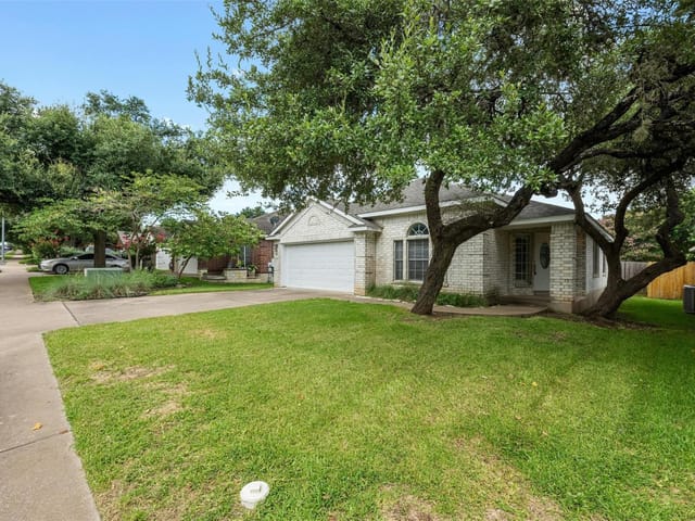 8902 Sommerland Way