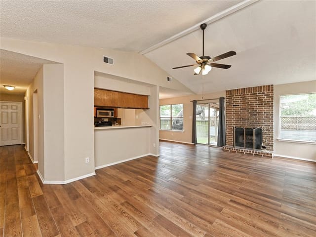 8903 Curlew Dr