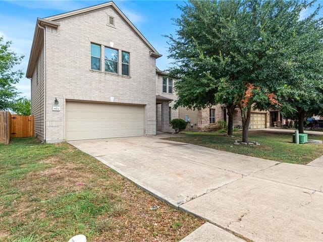 8904 Ipswich Bay Dr