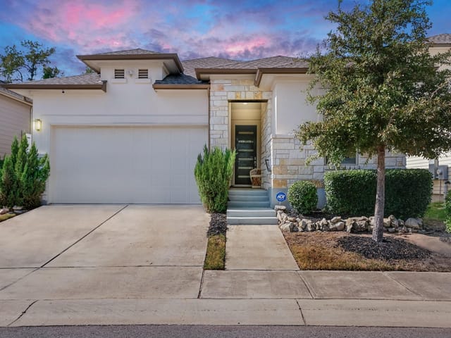 8904 Jodie Ln