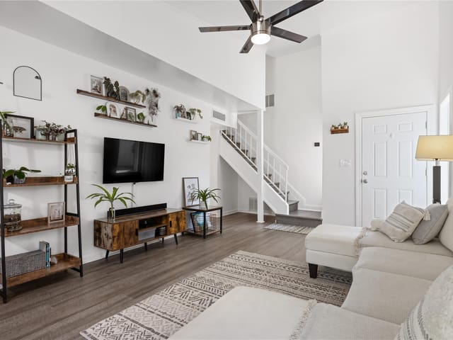 8906 Trone CIR Unit #A