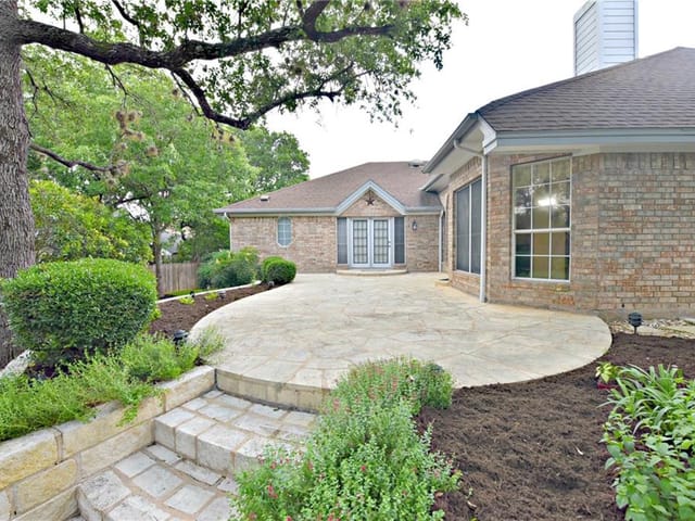 8908 Tweed Berwick Dr