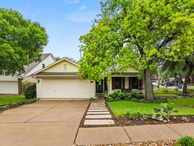 8909 Lomita Verde CT