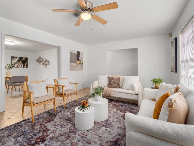 8911 Little Walnut Pkwy