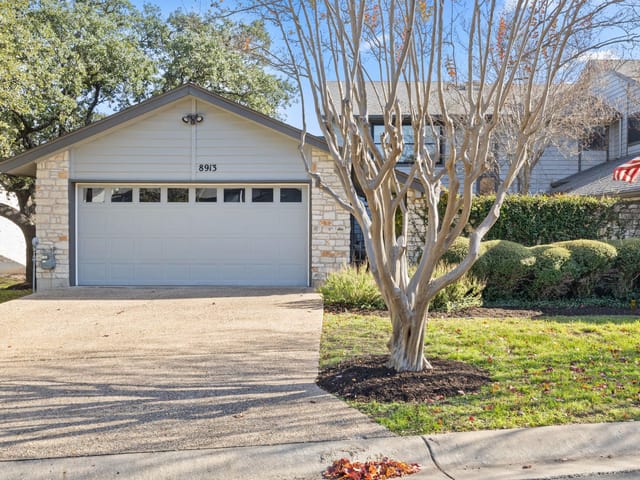 8913 Mount Bartlett DR
