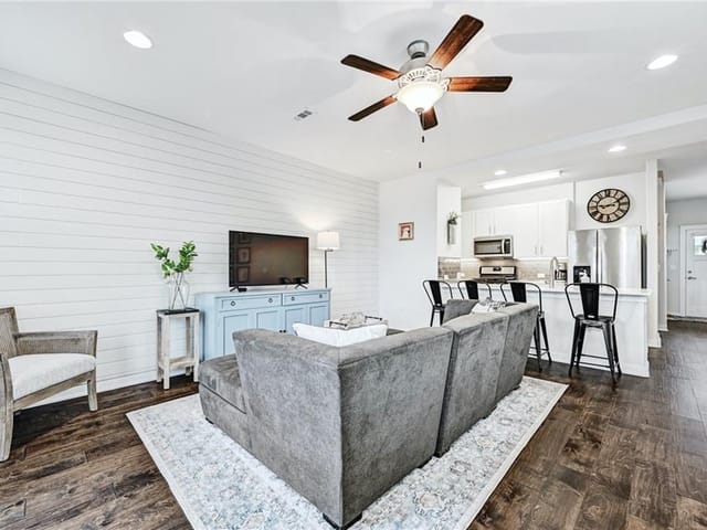 8913 Parker Ranch Cir Unit #B