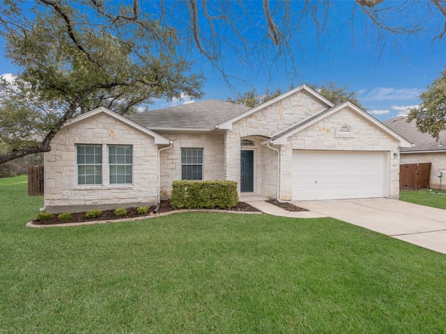 8916 Ovalla Dr