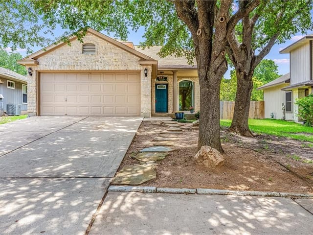 8925 Swanson Ln