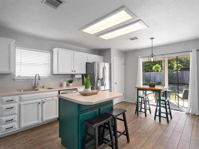 8953 Taline Cir