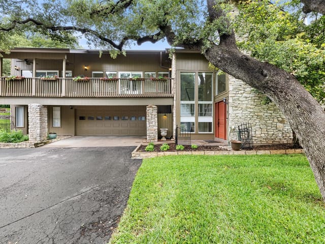9 Stoney Creek CV