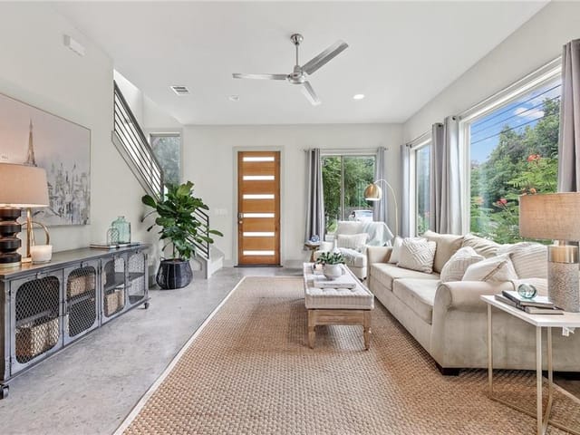 900 Banister Ln Unit #A