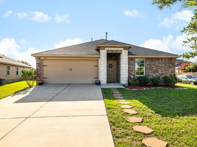 900 Hatton Hill Ln