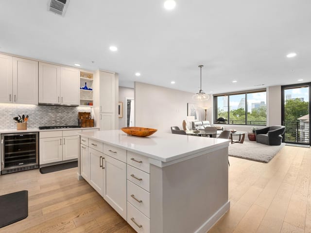 View 900 S 1st ST Unit #312 in Bouldin Creek 900 S 1st ST Unit #312 - property photo 1 - Luxury home in Bouldin Creek, Austin, TX