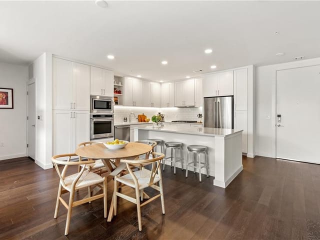 900 S 1st St Unit #403