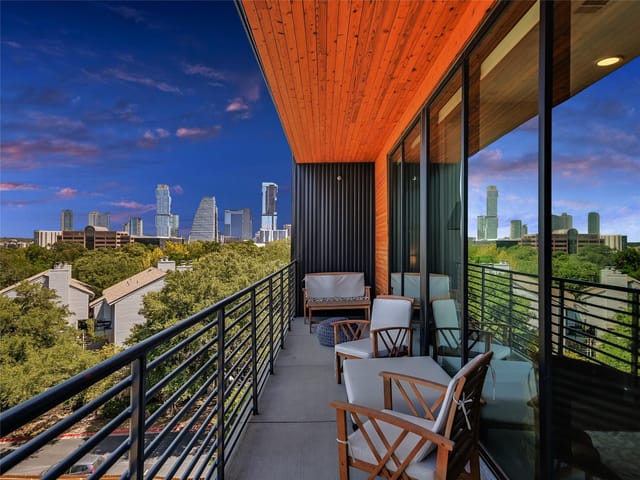 900 S 1st ST Unit #413