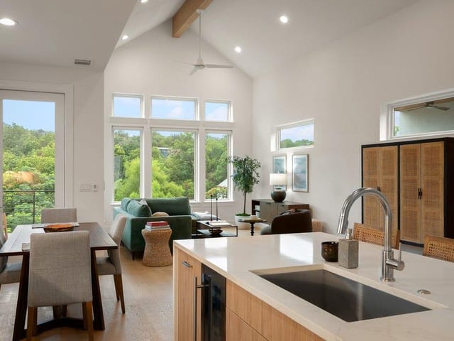 View 900 S 2nd ST Unit #3 in Bouldin Court Condos 900 S 2nd ST Unit #3 - front exterior - Luxury home in Bouldin Court Condos, Austin, TX