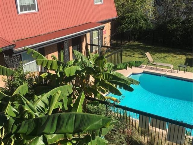 900 S Lamar BLVD Unit #303