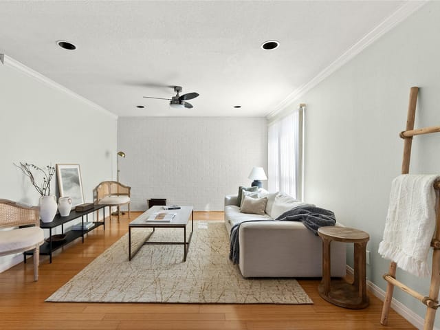 900 S Lamar BLVD Unit #307
