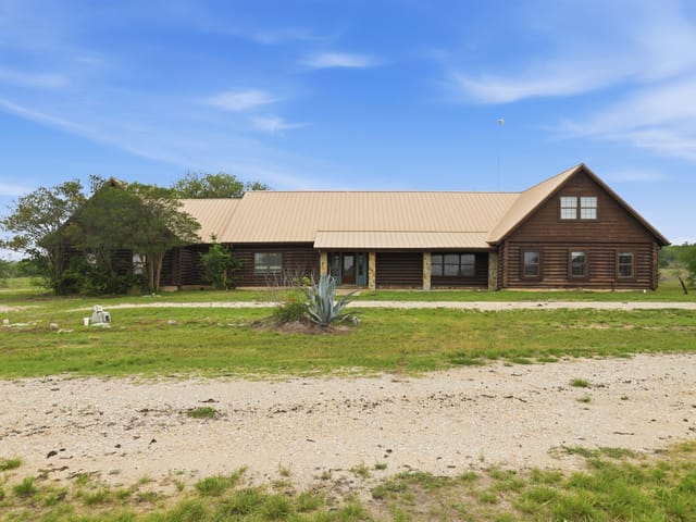 900 Union Wine RD
