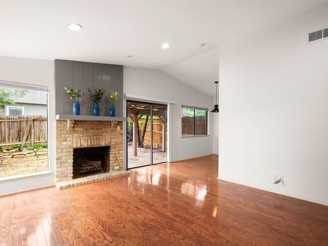 9001 Parkfield DR Unit #B