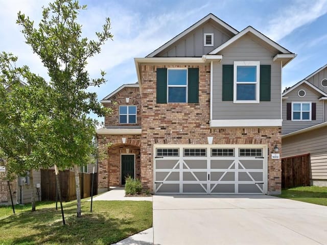 9002 Golden Leaf Dr