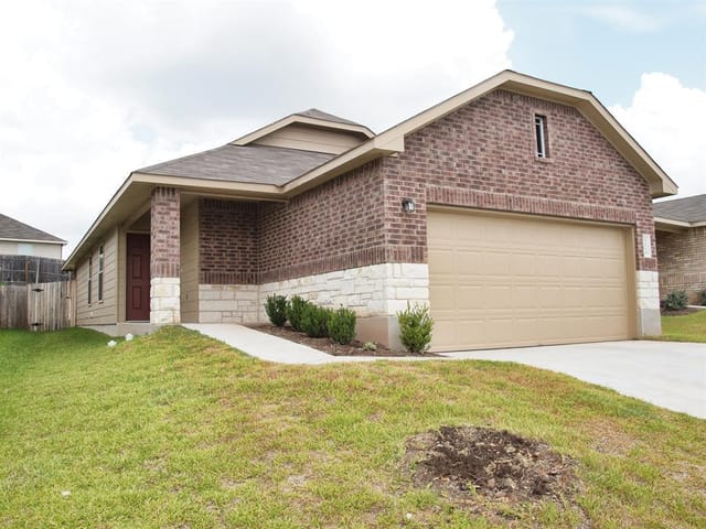 9004 Southwick Dr