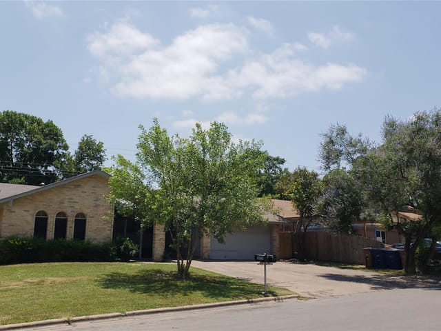 9007 Quail Valley Dr