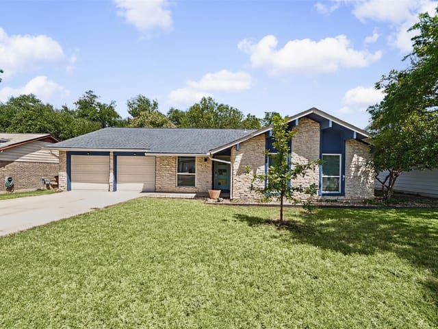 9007 W Pointer LN