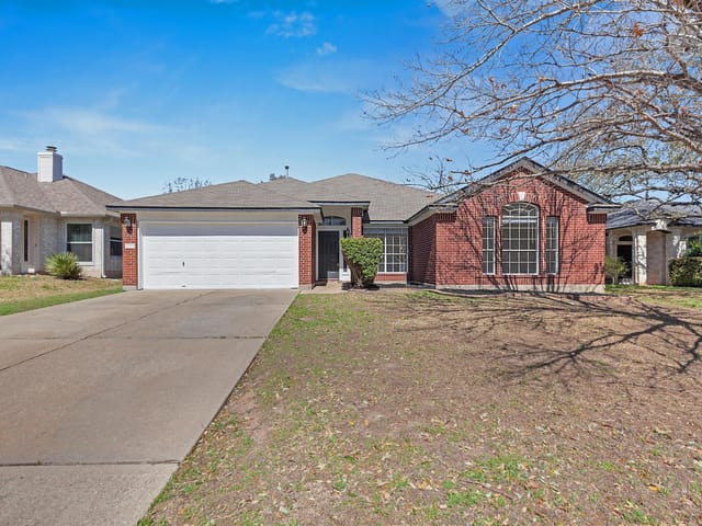 9008 Lanna Bluff Loop