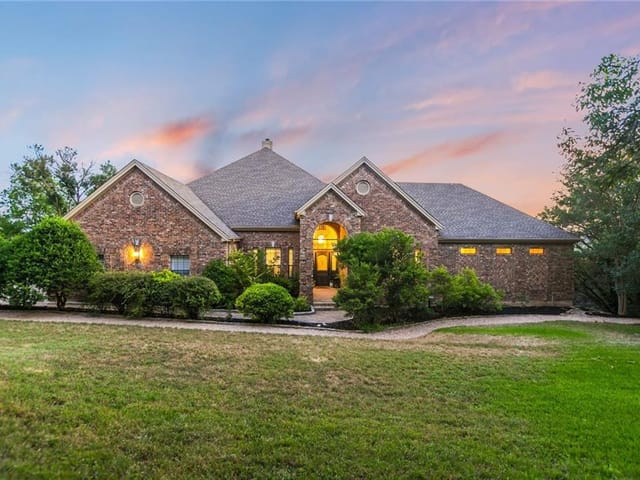 9009 Bell Mountain Dr