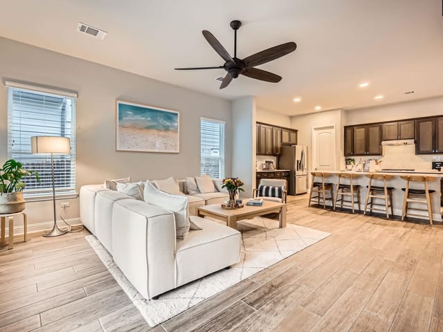 9009 Jodie Ln