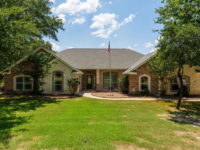 901 County Road 3150