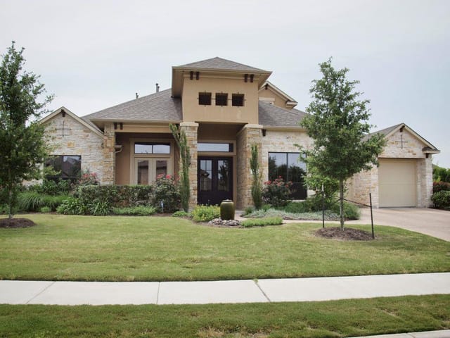901 Lakewood Hills Ter