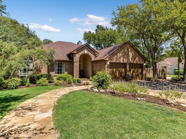 901 Rock Spring CV