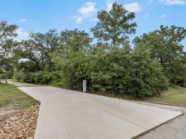 901 Spanish Oaks Blvd