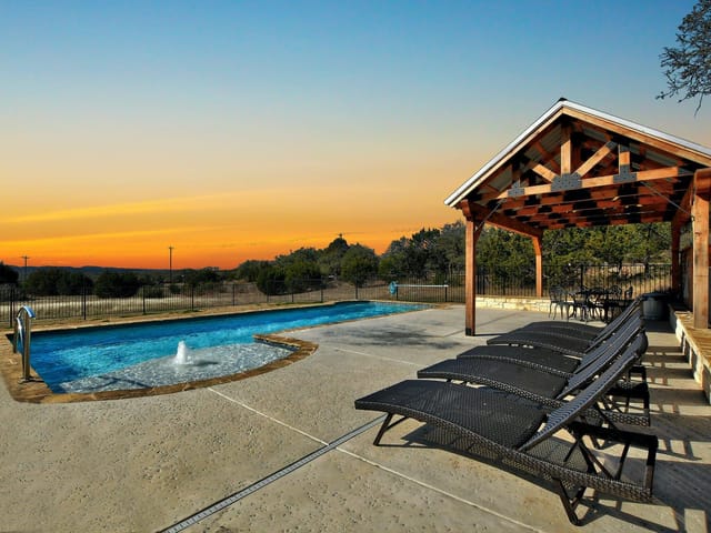 901 Thompson Ranch Rd