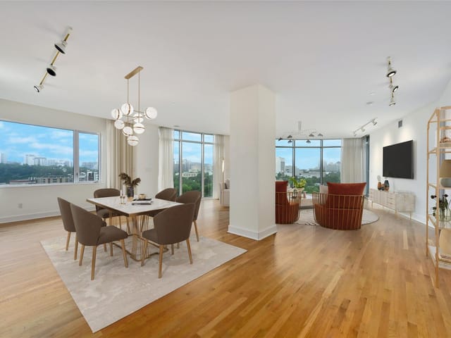 901 W 9th St Unit #1002