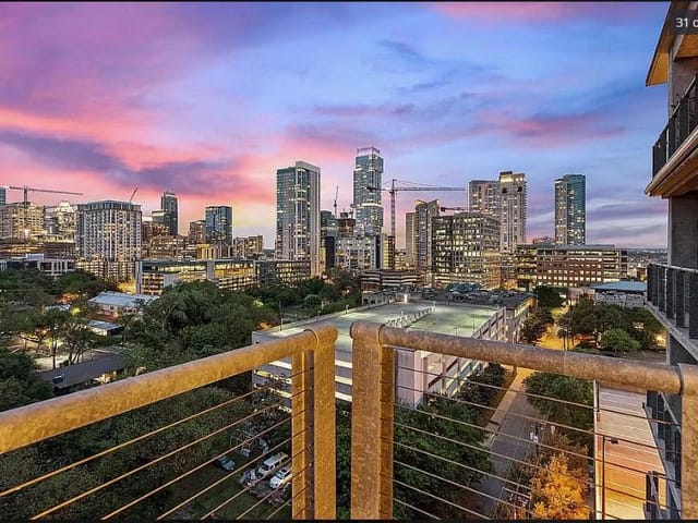 901 W 9th ST Unit #1003