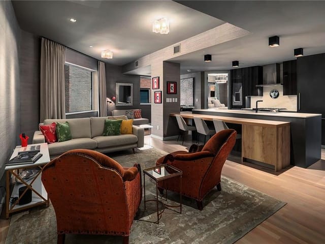 901 W 9th ST Unit #219