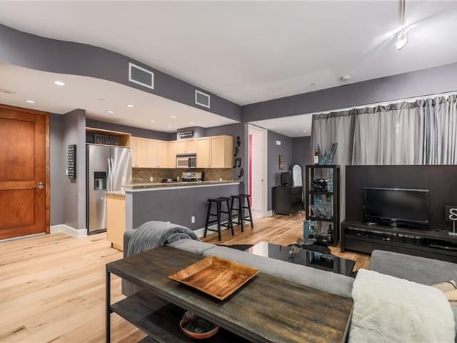 901 W 9th ST Unit #604