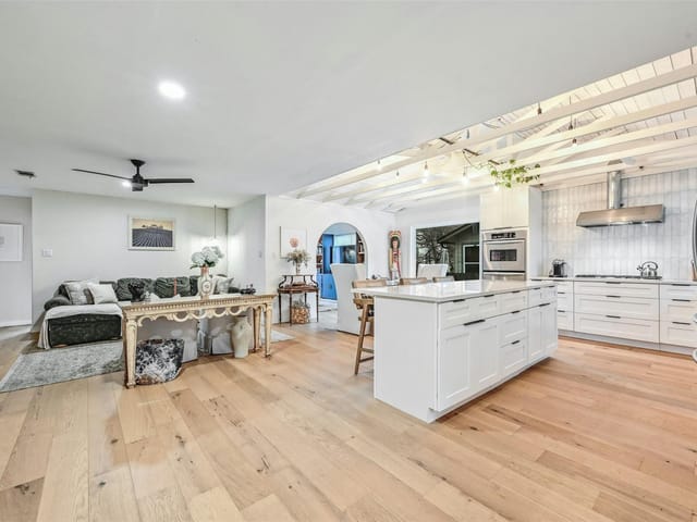9011 Wagtail Dr