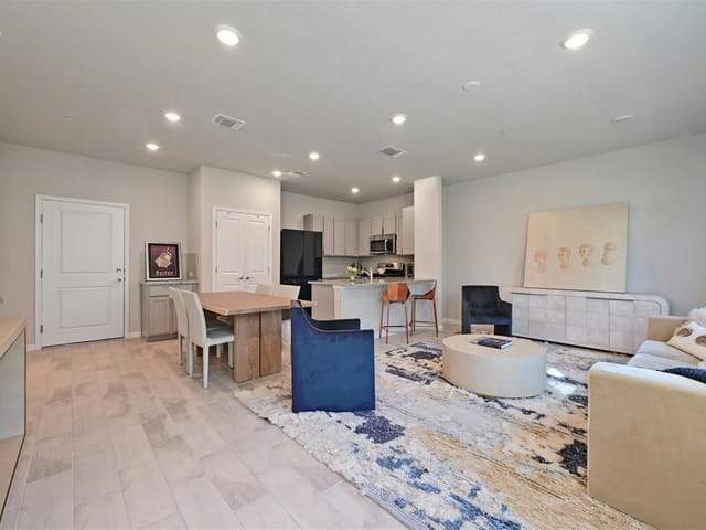 9015 Cattle Baron Path Unit #1903