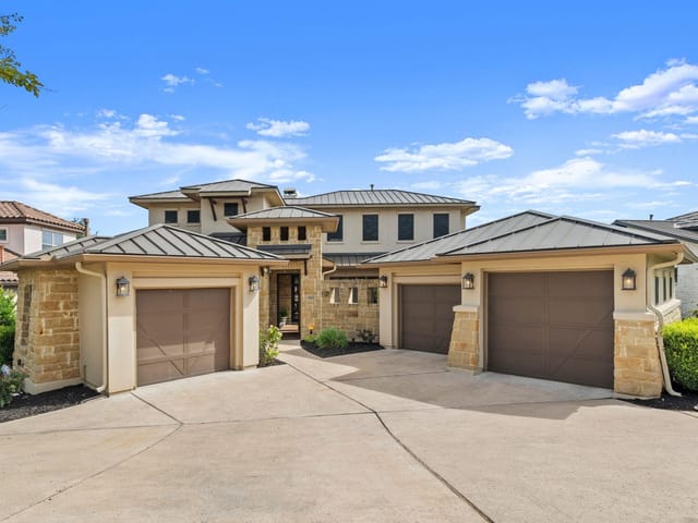 902 Crestone Stream Dr