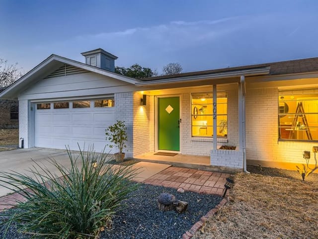 902 Floradale Dr