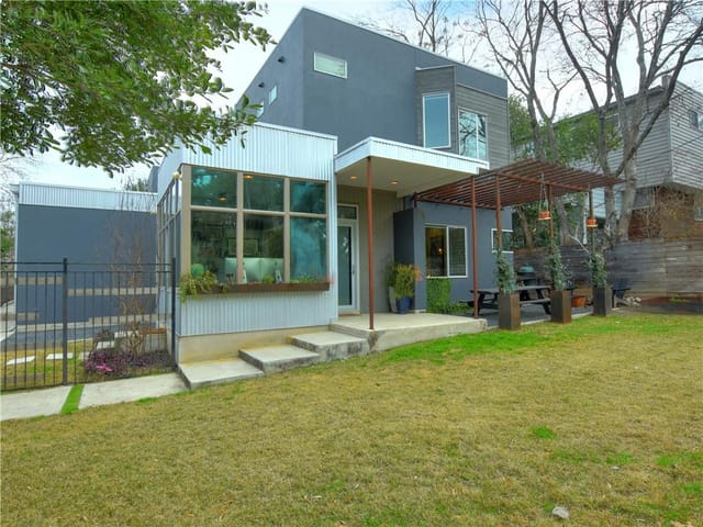 902 S Center ST Unit #1-A