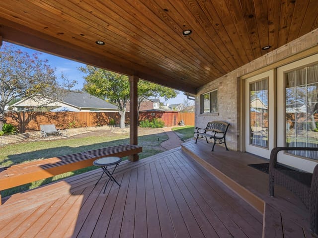 903 E Olympic DR