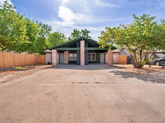903 Fieldwood Dr