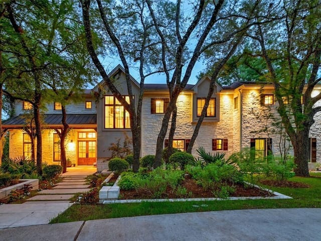 903 Forest View DR