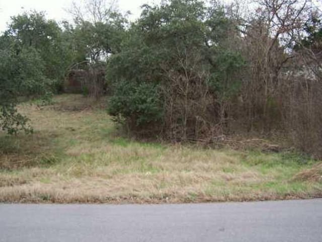 904 Riviera DR