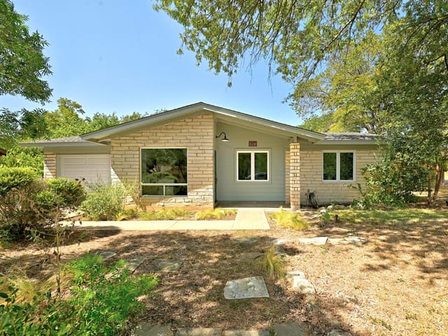 905 Emerald Wood DR